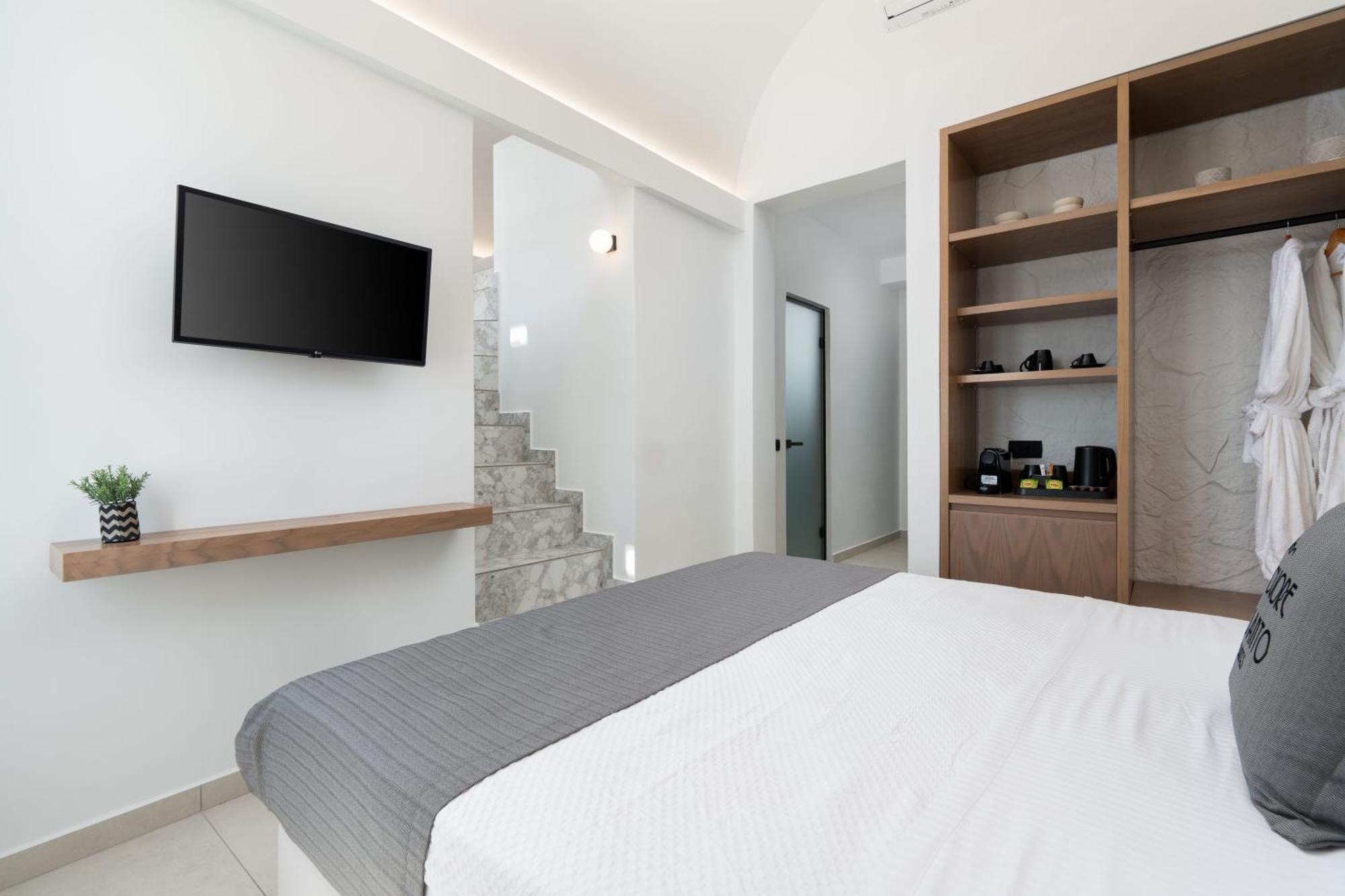 ثيرا Cuore Santo Suites الغرفة الصورة